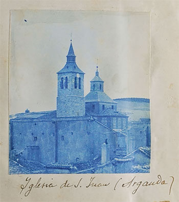 Iglesia de San Juan en Arganda del Rey, tomada,  aproximadamente, sobre el año 1882.