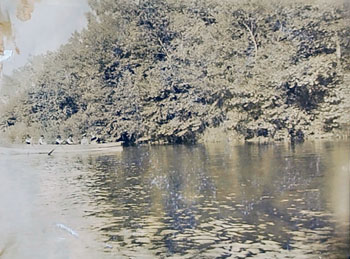 Lago de la Quinta Julieta, en Zaragoza. Fotografía mandada por Alfonso Shelly Correa en 1904.