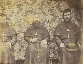 Los tres misioneros claretianos fundadores de la misión y el pueblo católico de María Cristina, en 1893, con los que Dionisio Shelly Correa mantuvo una buena relación.