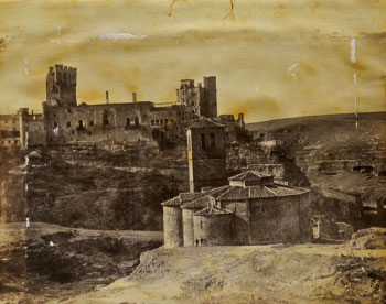 Iglesia de la Vera-Cruz y el Alcázar después del incendio de 1862.