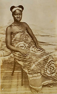 Mujer de Costa de Oro, Ghana.