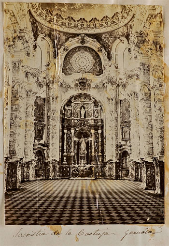 Sacristía de la Cartuja de Granada. Fotografía enviada por Alfonso Shelly Correa a su madre, en 1896.