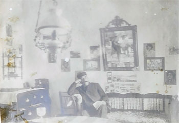 Carlos Shelly Correa en su casa de Navas del Marqués, 1908