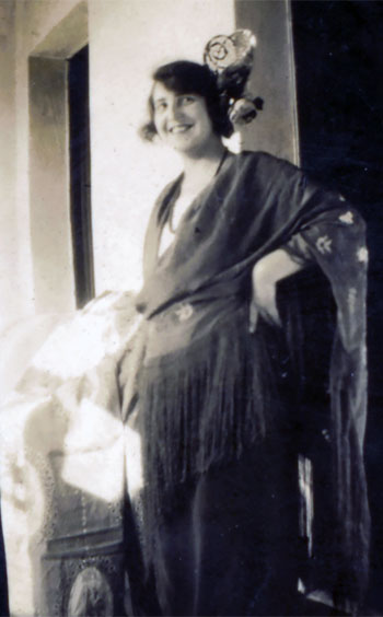 M. Isabel Larraondo Bononato incluso estando embarazada no olvidó sus orígenes gaditanos.